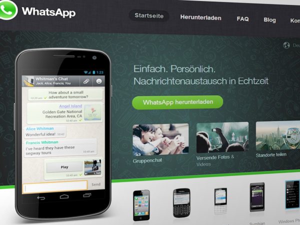 女豹 App 词义辨析页面的手机截图，并列展示两种可能解释与各自证据来源，界面用细线分隔区块